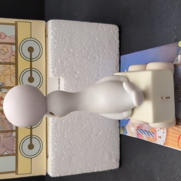 Enesco Precious Moments,God Bless You On Your Birthday #2 Seal. - Picture 5 of 7